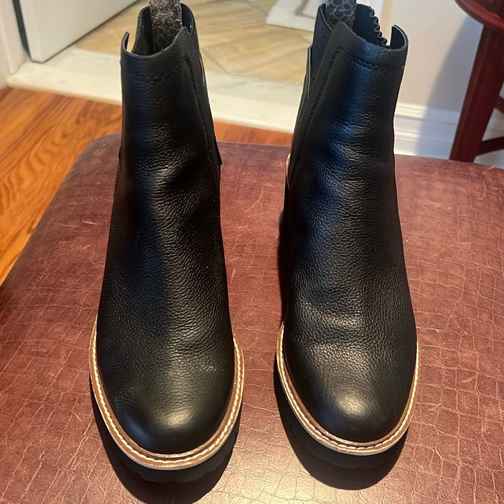 Dolce Vita Huey H2O black leather boots